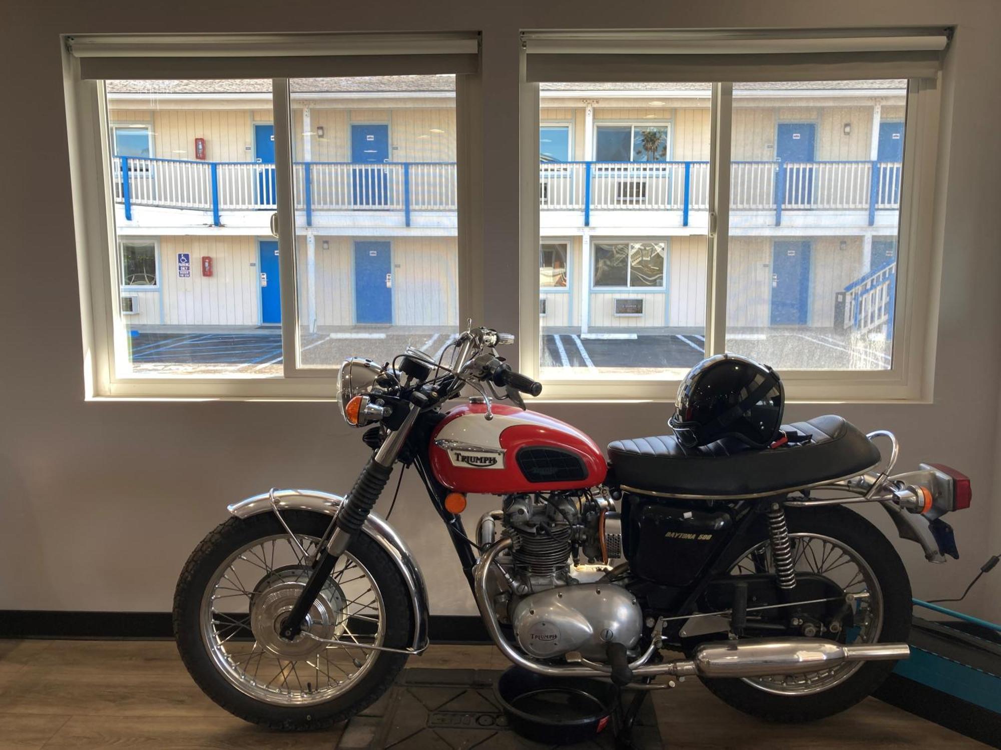 Coast Riders Inn サン・シメオン エクステリア 写真
