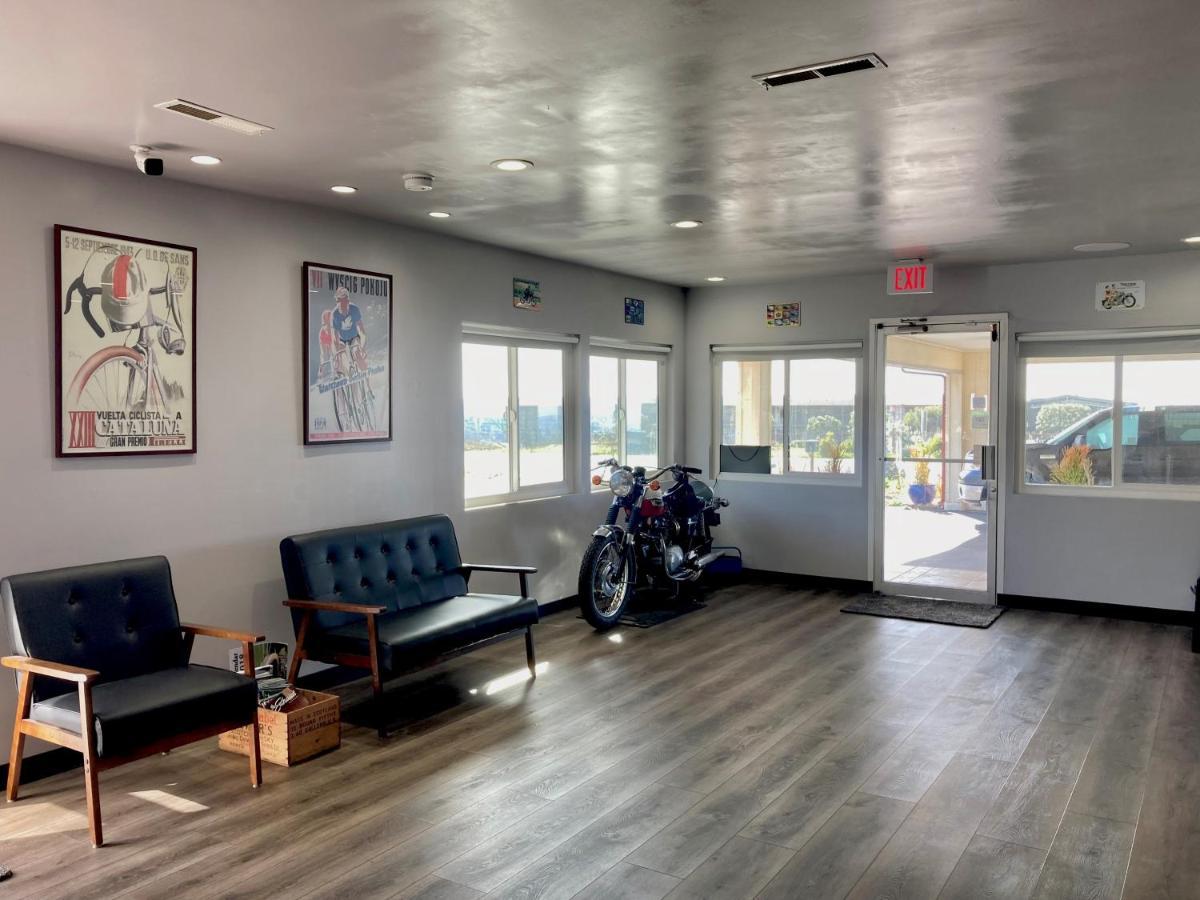 Coast Riders Inn サン・シメオン エクステリア 写真